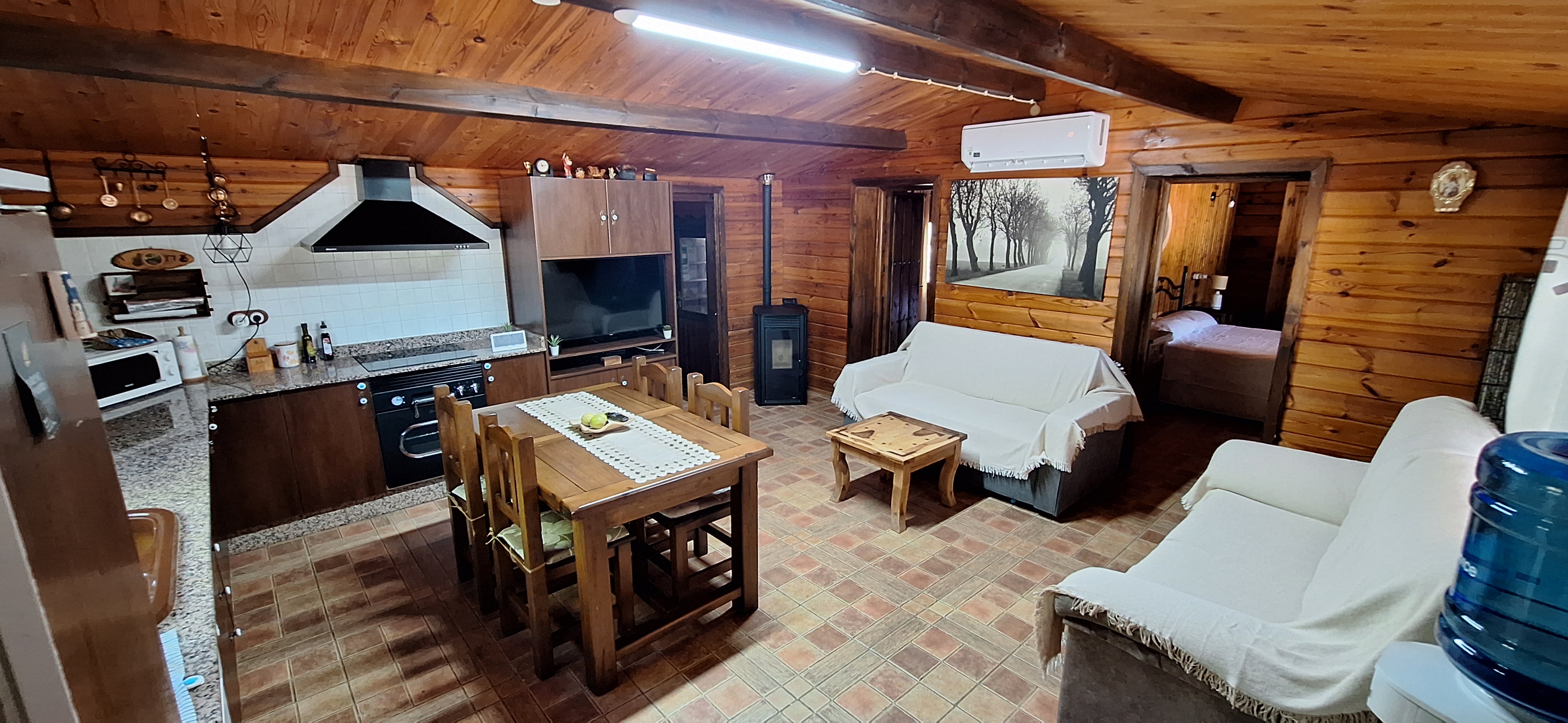 Salón con chimenea
